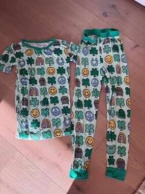Little Sleepies Green Shamrock & Rainbow Sleep Set